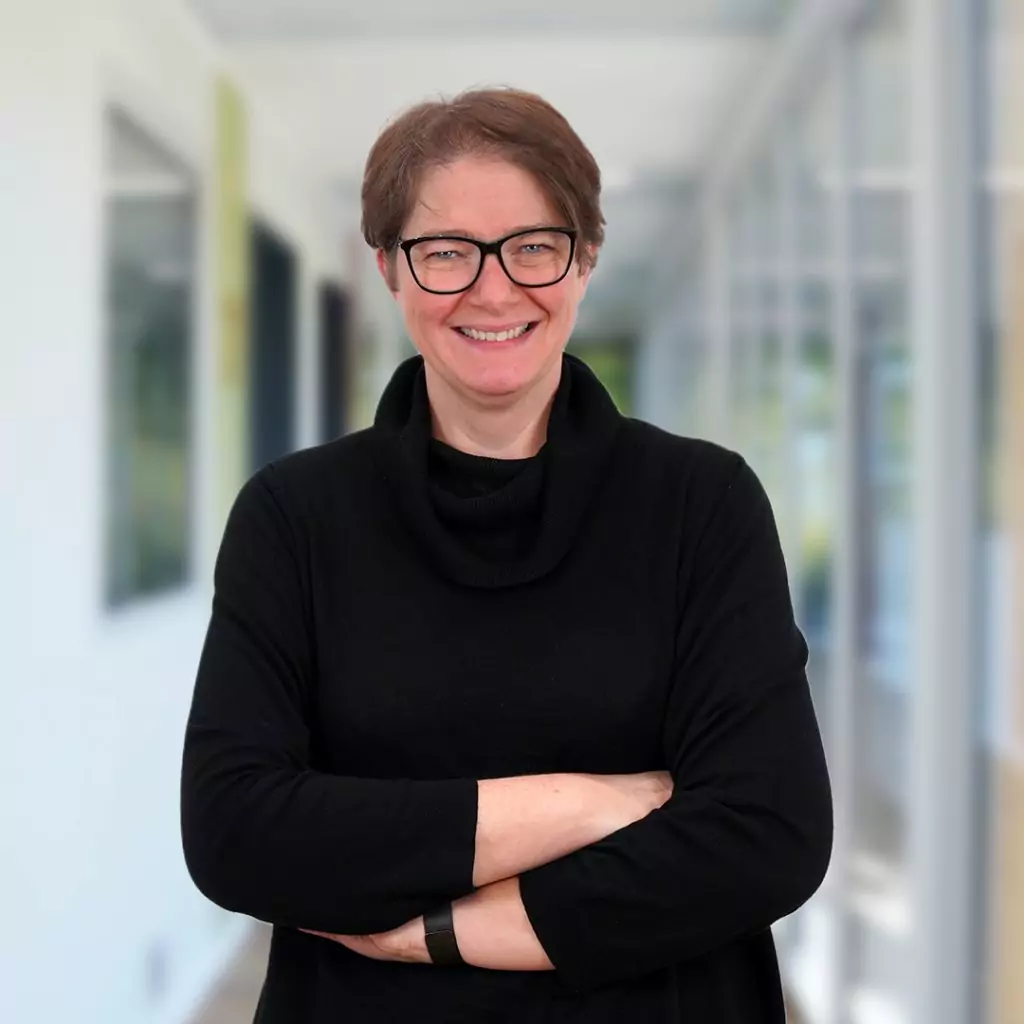 Anke Frinken, Verwaltung am Tierärztezentrum Neuland Bergheim
