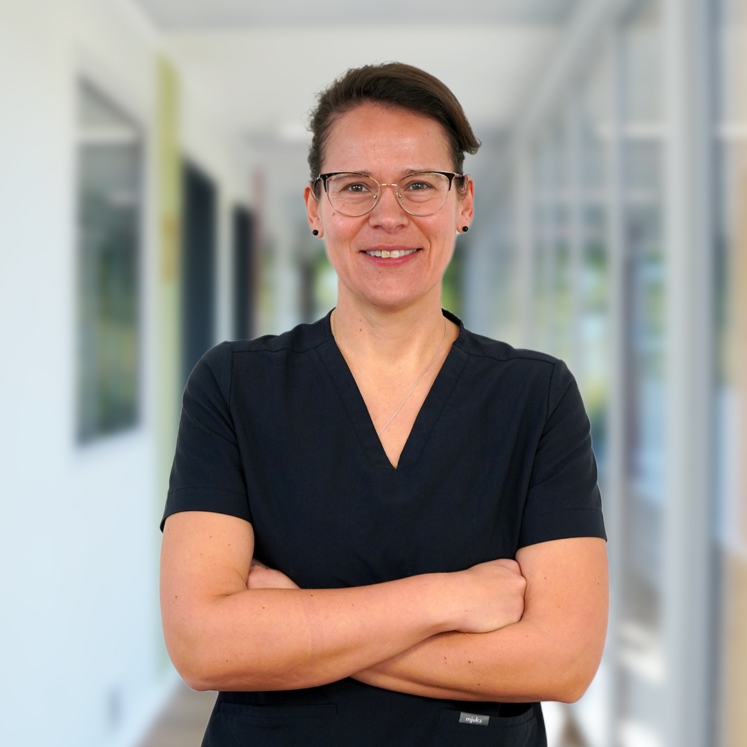 Dr. Esther Lautscham
