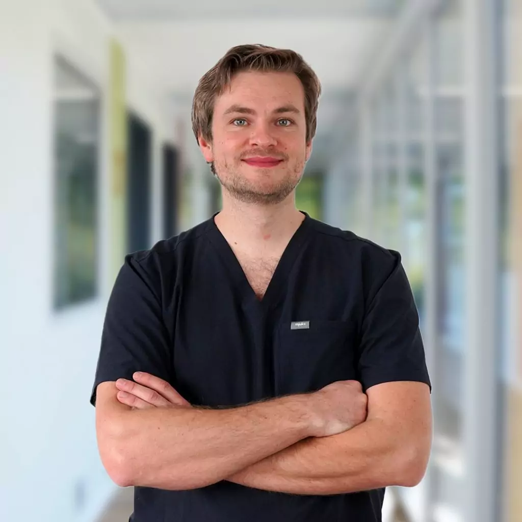 Johannes Fassbender, Tierarzt am Tierärztezentrum Neuland Bergheim