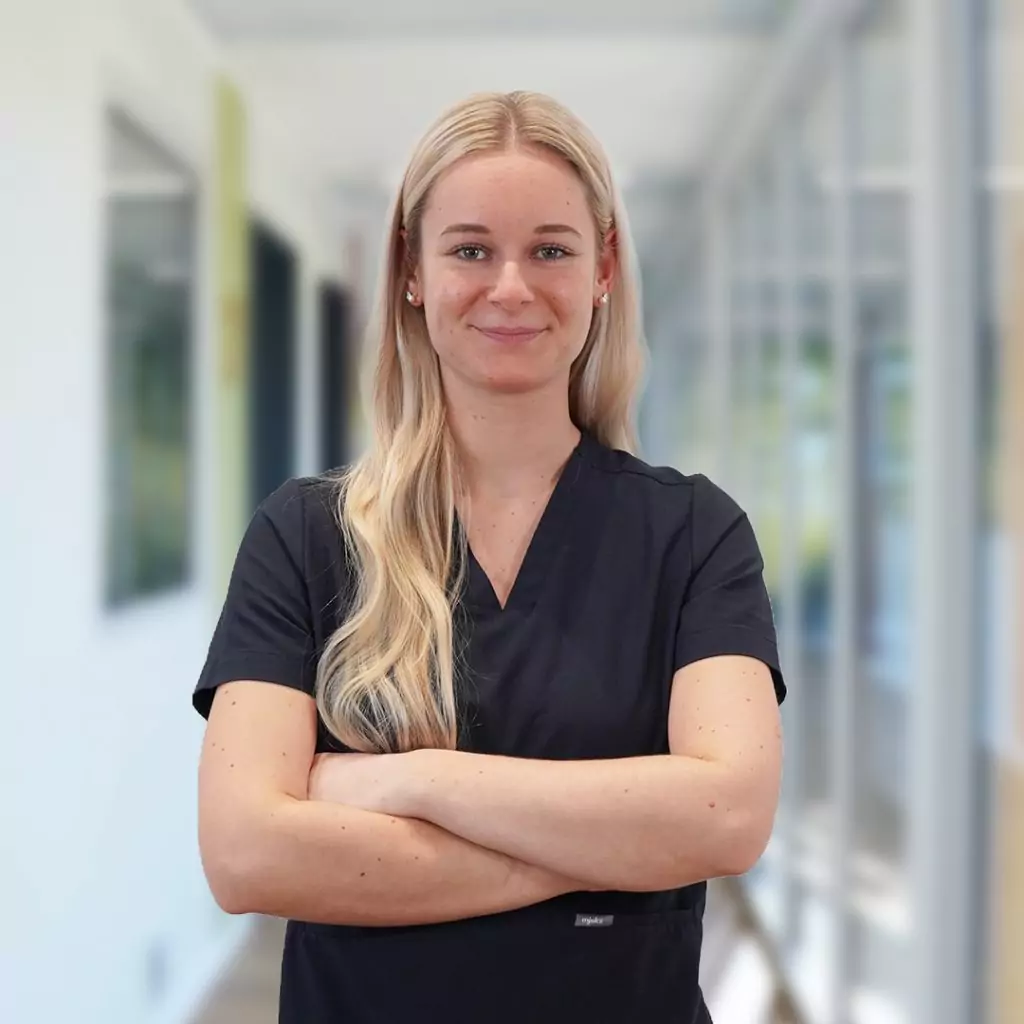 Laura Fischer, TMFA Anästhesie am Tierärztezentrum Neuland Bergheim