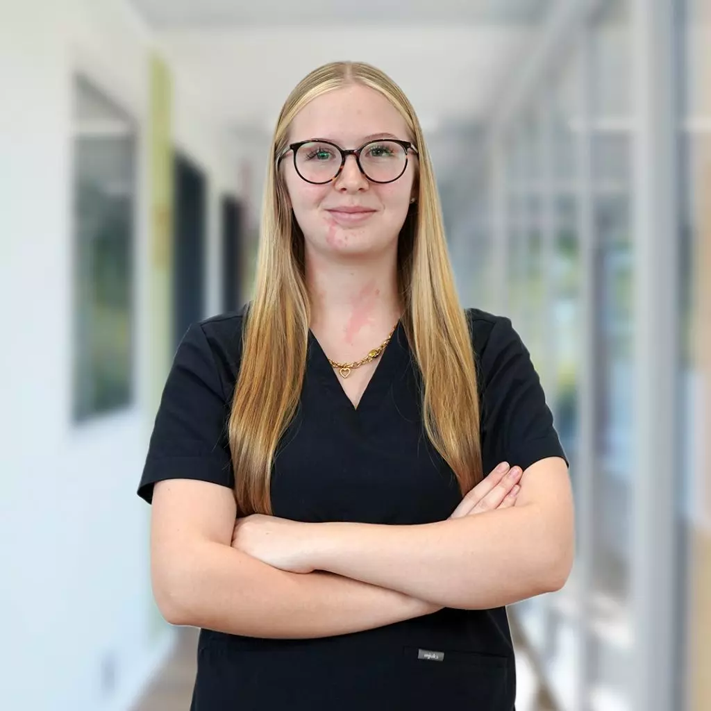 Nina Schwemin, Auszubildende am Tierärztezentrum Neuland Bergheim